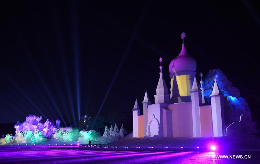 CHINA-HARBIN-SNOW SCULPTURE-LIGHT SHOW (CN)