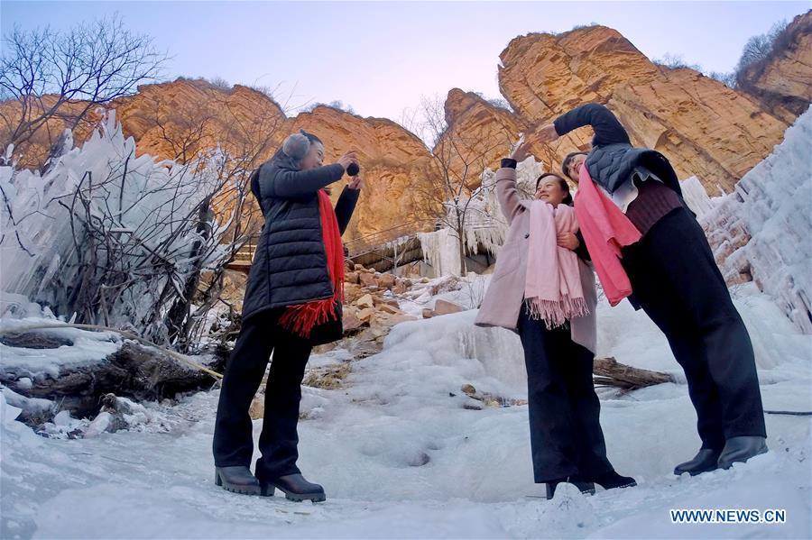 CHINA-HEBEI-ICEFALL-BEGINNING OF SPRING (CN)