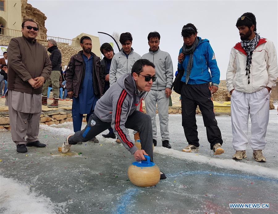 (SP)AFGHANISTAN-BAMYAN-WINTER GAME FESTIVAL