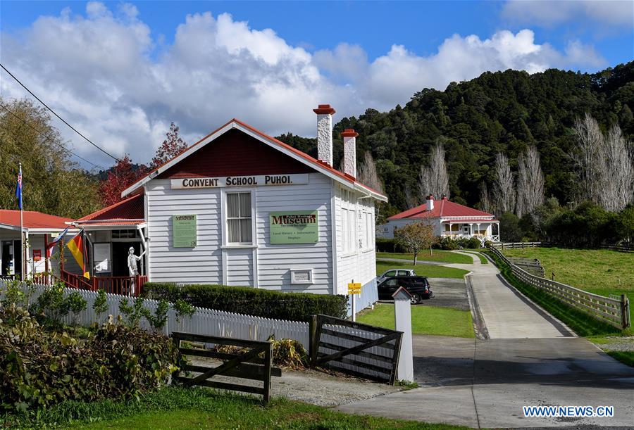 NEW ZEALAND-PUHOI-SCENERY