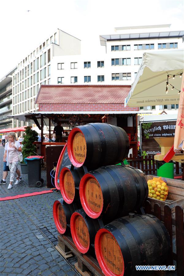 GERMANY-FRANKFURT-APPLE WINE FESTIVAL