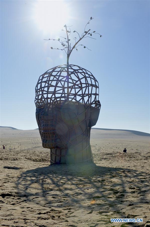 CHINA-GANSU-SCULPTURE-DESERT (CN)