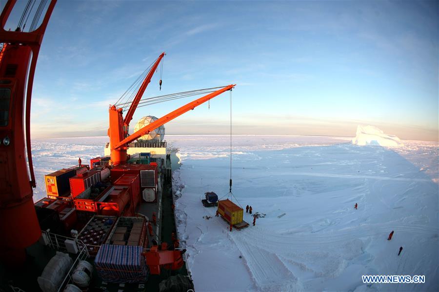 ANTARCTICA-XUELONG-ZHONGSHAN STATION-UNLOADING