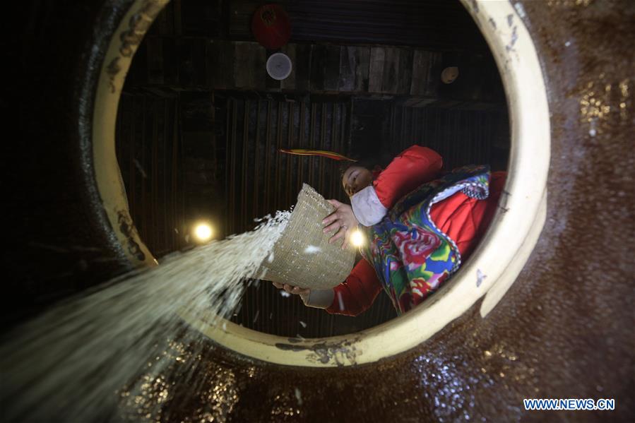 #CHINA-HUNAN-ZHANGJIAJIE-RICE WINE-BREWING (CN)