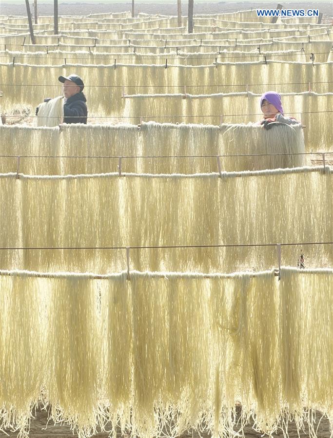 CHINA-NOODLES MAKING (CN)