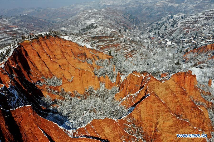 CHINA-HENAN-LUSHI-SNOW SCENERY (CN)