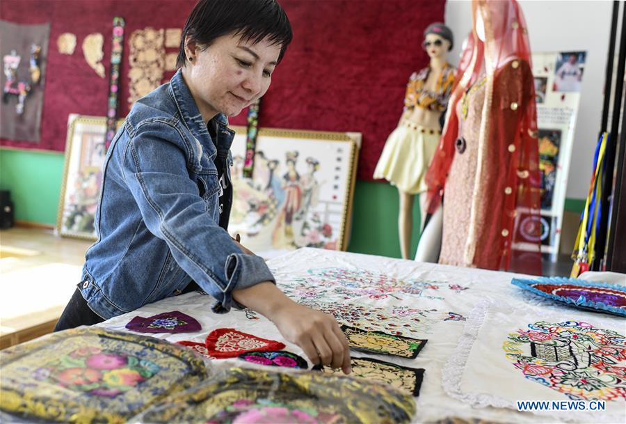 CHINA-XINJIANG-HAMI-EMBROIDERY (CN)