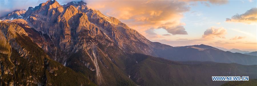 CHINA-LIJIANG-SNOW MOUNTAIN-SCENERY (CN)