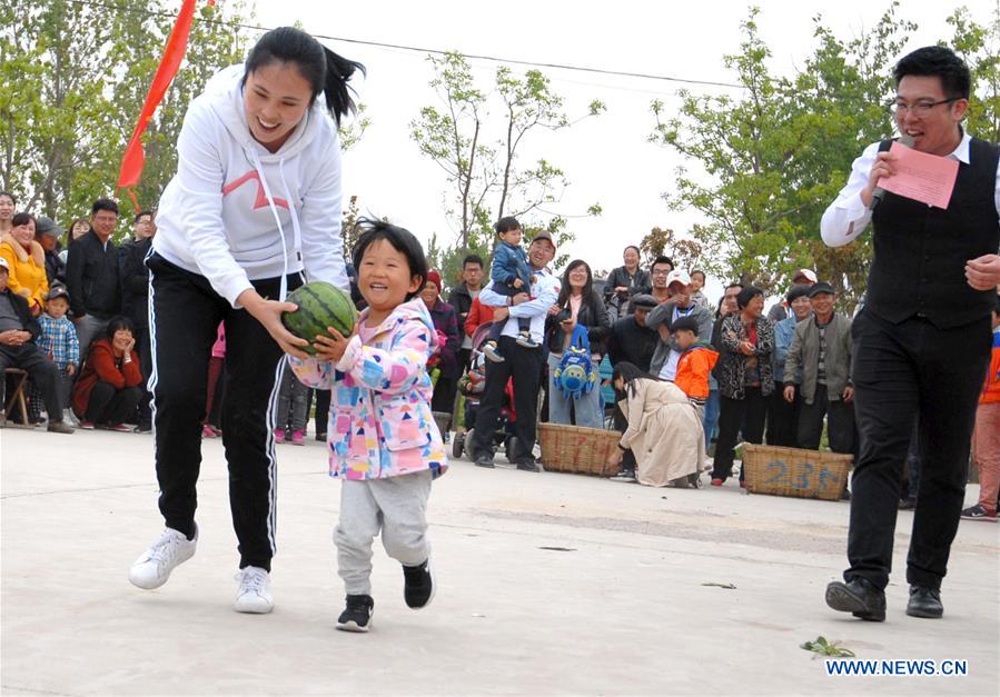 #CHINA-SHANDONG-QINGDAO-WATERMELON FESTIVAL (CN)