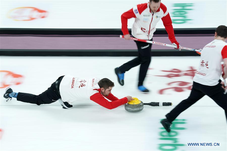 (SP)CHINA-BEIJING-CURLING-WCF WORLD CUP GRAND FINAL-DAY 2