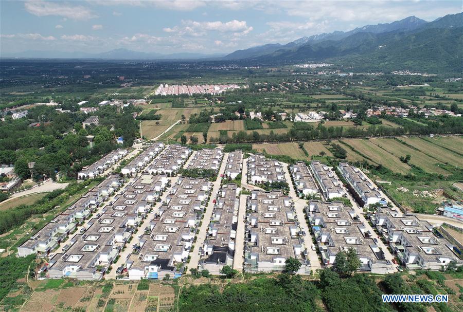 CHINA-SHAANXI-XI'AN-RURAL BEAUTY (CN)