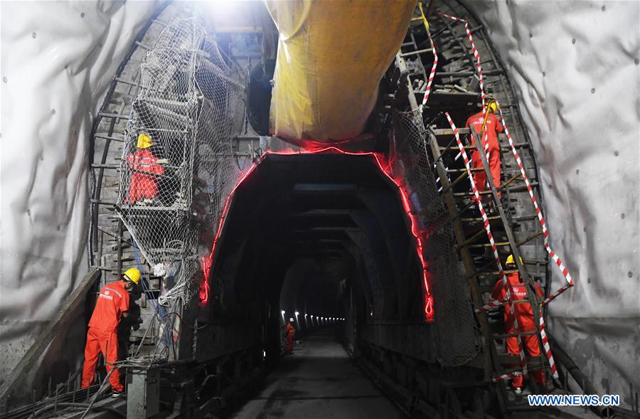 CHINA-CHONGQING-RAILWAY TUNNEL-COMPLETION (CN)