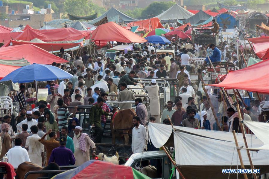 PAKISTAN-ISLAMABAD-EID-AL-ADHA-MARKET