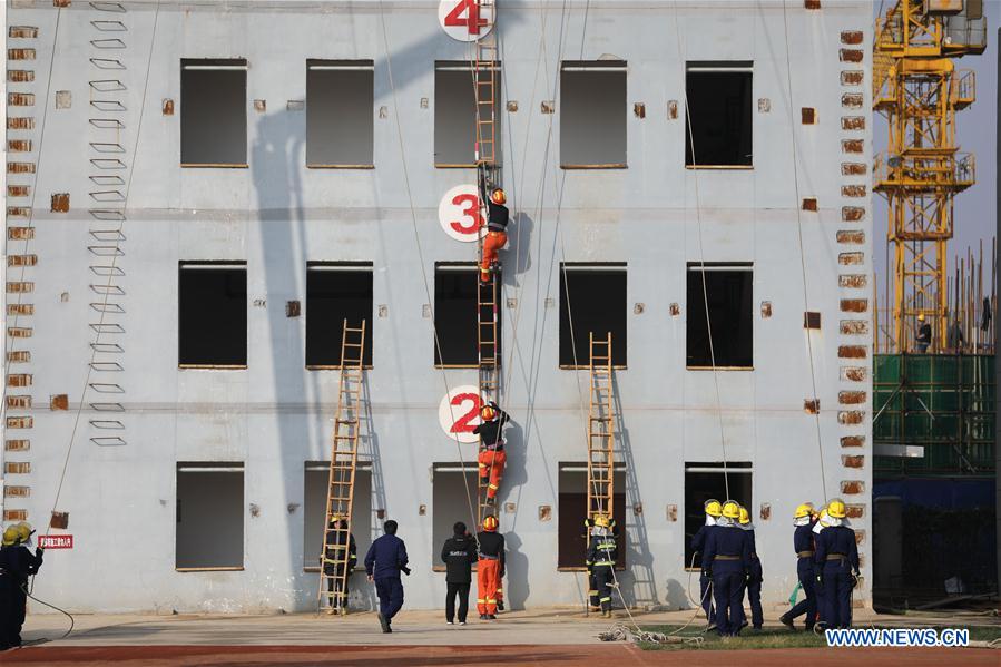 CHINA-HEBEI-HENGSHUI-FIREFIGHTER-DRILL (CN)