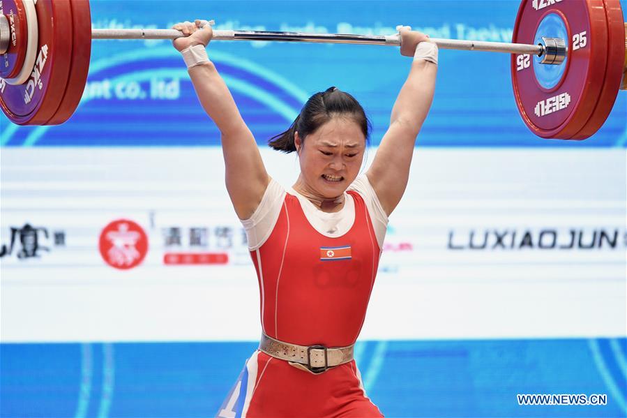 (SP)CHINA-TIANJIN-WEIGHTLIFTING-IWF WORLD CUP (CN)