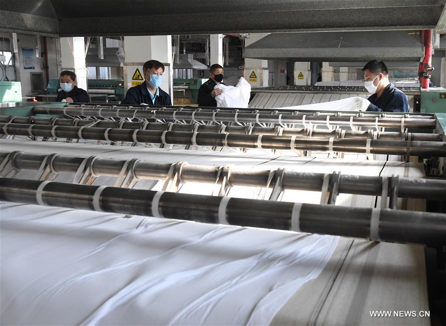 CHINA-BEIJING-NOVEL CORONAVIRUS-EPIDEMIC-RAILWAY-BEDDING-CLEANING-DISINFECTION (CN)