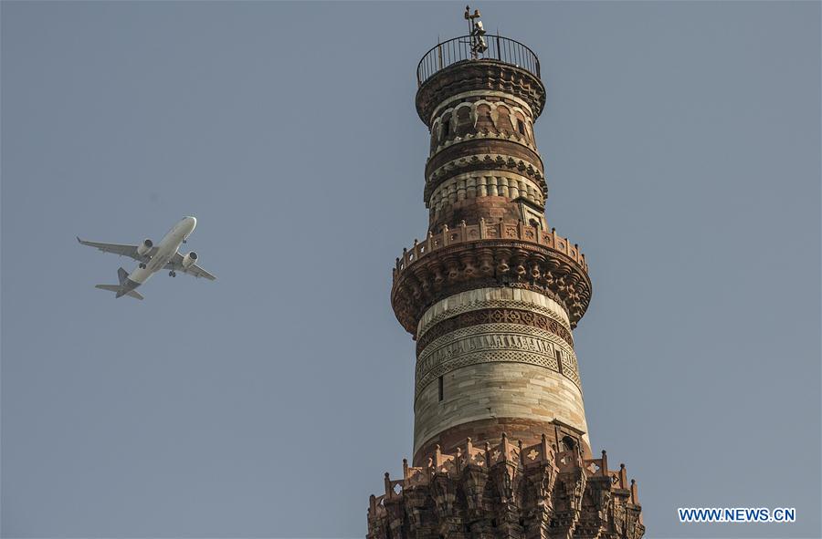 INDIA-NEW DELHI-WORLD HERITAGE-QUTUB MINAR