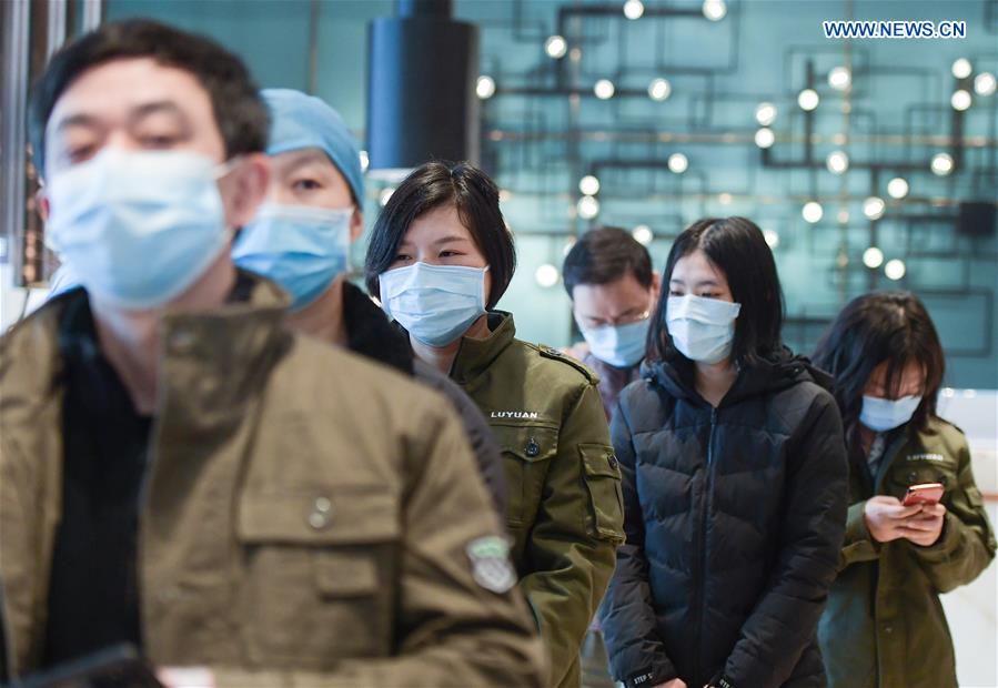 CHINA-HUBEI-WUHAN-LONGTAITOU DAY-MEDICAL STAFF-HAIRCUT (CN)