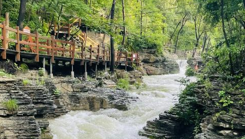 “鲁中川藏线”铺就乡村振兴路