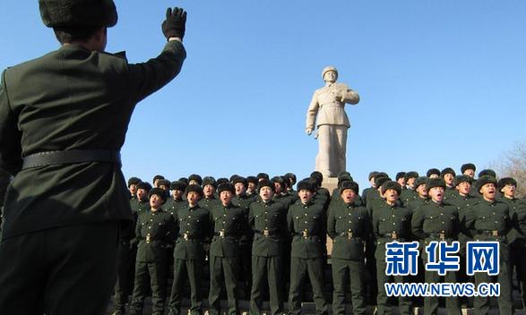 雷锋生前所在团传承传播雷锋精神记事