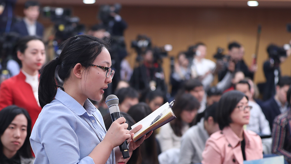 北京青年报北京头条客户端记者提问